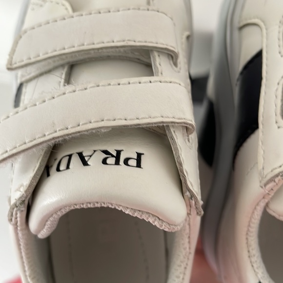 Prada sneakers - Picture 4 of 11